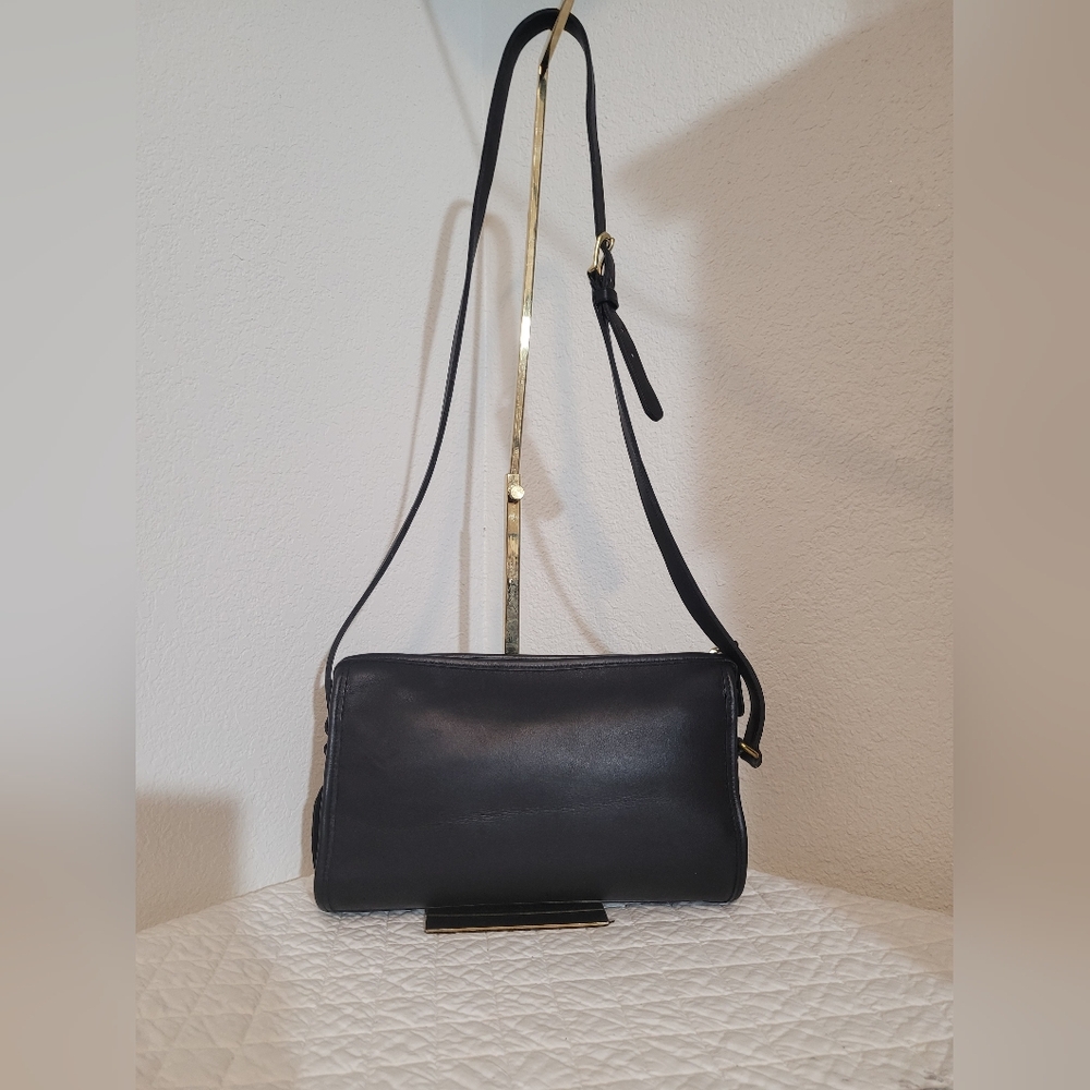 Vintage Y2K Coach 9944 Taylor Zip  Shoulder/Crossbody Handbag Black Made in USA